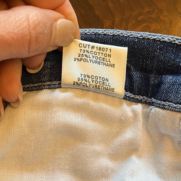 J BRAND Revolve 1044 Mid Rise Epsilon Denim Shorts - Size 27 - Picture 10 of 10